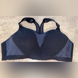 Victoria Secret On Point Sports Bra Black 38D
